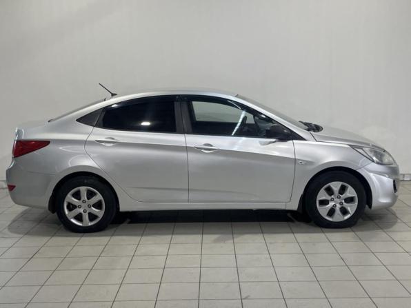 Hyundai Solaris I с пробегом 2011 года, цена 635 000 рублей, 213598 км, седан, Автокод Объявления