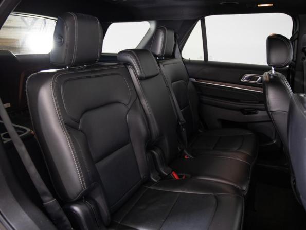 Ford Explorer V Рестайлинг с пробегом 2017 года, цена 2 499 000 рублей, 211900 км, внедорожник, Автокод Объявления