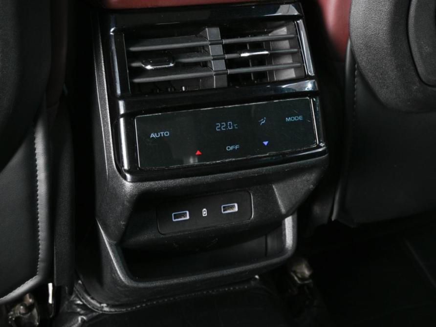 Geely Monjaro I Ростов-на-Дону  - изображение 30