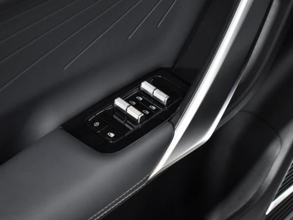 Geely Atlas II с пробегом 2023 года, цена 2 799 000 рублей, 26633 км, внедорожник, Автокод Объявления