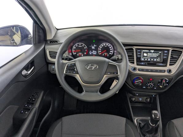 Hyundai Solaris II Рестайлинг с пробегом 2021 года, цена 1 445 000 рублей, 112328 км, седан, Автокод Объявления