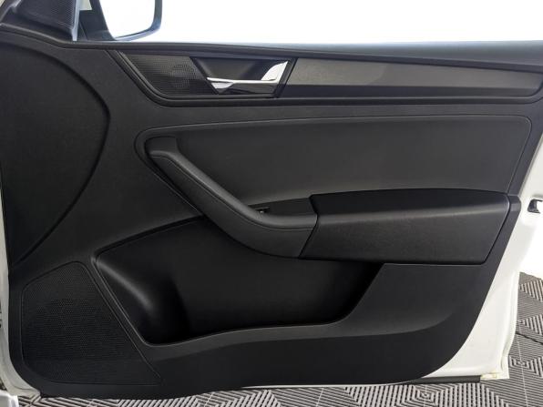 Skoda Rapid II с пробегом 2021 года, цена 1 220 000 рублей, 216592 км, лифтбек, Автокод Объявления