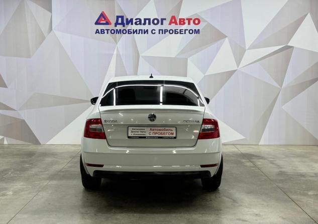 Skoda Octavia III (A7) Рестайлинг с пробегом 2017 года, цена 1 680 000 рублей, 71300 км, лифтбек, Автокод Объявления