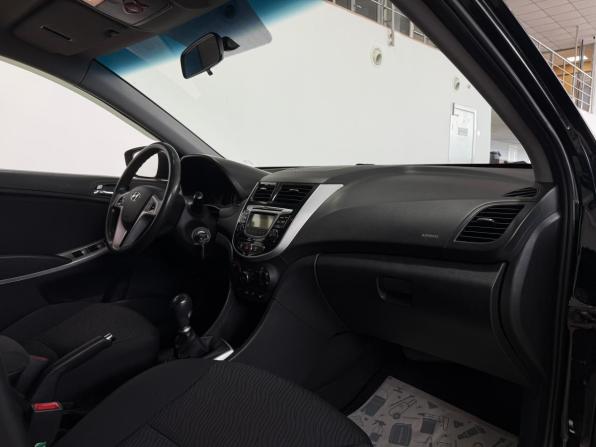 Hyundai Solaris I с пробегом 2012 года, цена 750 000 рублей, 155467 км, седан, Автокод Объявления