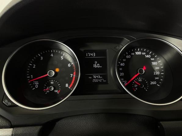 Volkswagen Jetta VI Рестайлинг с пробегом 2015 года, цена 920 000 рублей, 266427 км, седан, Автокод Объявления