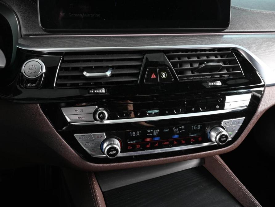 BMW 5 серии VII (G30/G31/G38) Рестайлинг Ростов-на-Дону  - изображение 16