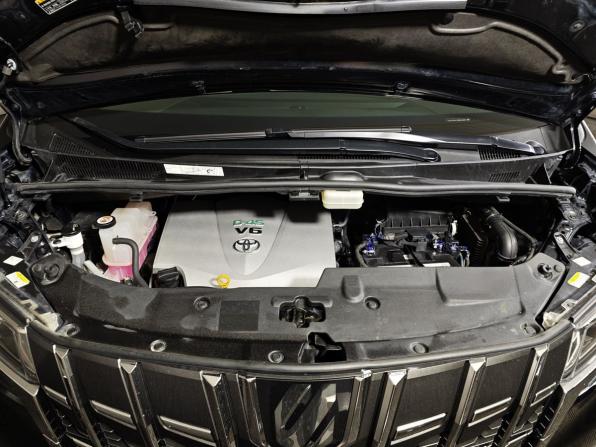 Toyota Alphard III Рестайлинг с пробегом 2021 года, цена 6 690 000 рублей, 61056 км, минивэн, Автокод Объявления