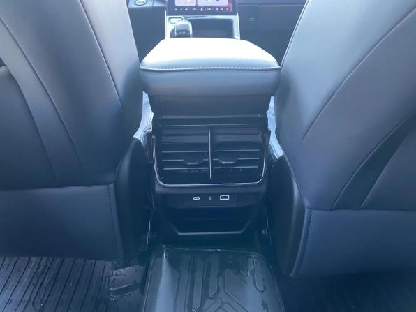 Geely Atlas II с пробегом 2024 года, цена 2 929 000 рублей, 41000 км, внедорожник, Автокод Объявления