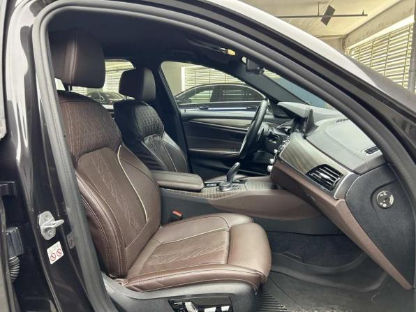 BMW 5 серии VII (G30/G31/G38) с пробегом 2018 года, цена 3 465 000 рублей, 198943 км, седан, Автокод Объявления