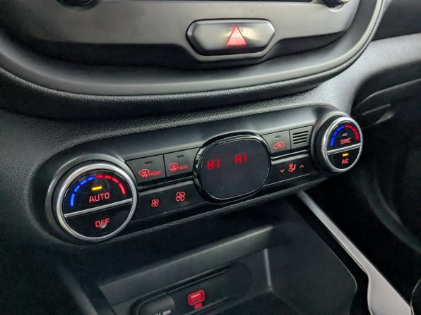 Kia Soul III с пробегом 2022 года, цена 1 980 000 рублей, 43431 км, хэтчбек, Автокод Объявления