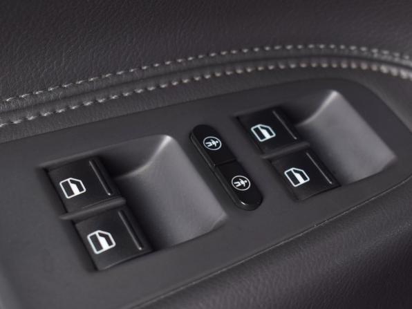Volkswagen Touareg I Рестайлинг с пробегом 2008 года, цена 999 995 рублей, 262159 км, внедорожник, Автокод Объявления