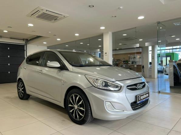 Hyundai Solaris I с пробегом 2014 года, цена 565 000 рублей, 200085 км, хэтчбек, Автокод Объявления