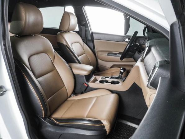 Kia Sportage IV Рестайлинг с пробегом 2018 года, цена 2 347 000 рублей, 115648 км, внедорожник, Автокод Объявления