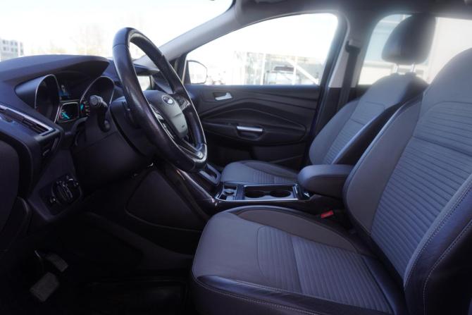 Ford Kuga II Рестайлинг с пробегом 2016 года, цена 1 640 000 рублей, 126293 км, внедорожник, Автокод Объявления