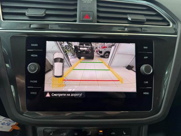 Volkswagen Tiguan II Рестайлинг с пробегом 2020 года, цена 2 950 000 рублей, 36642 км, внедорожник, Автокод Объявления