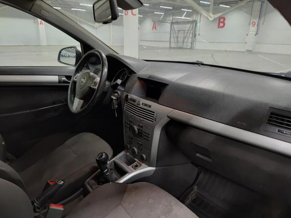 Opel Astra H Рестайлинг с пробегом 2013 года, цена 460 000 рублей, 229448 км, универсал, Автокод Объявления