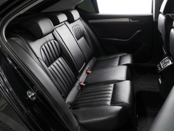 Skoda Superb III с пробегом 2018 года, цена 1 990 000 рублей, 233023 км, лифтбек, Автокод Объявления