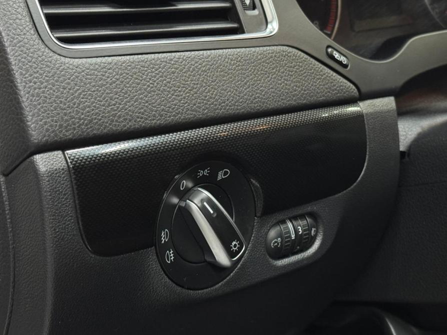 Volkswagen Jetta VI Красноярск  - изображение 13