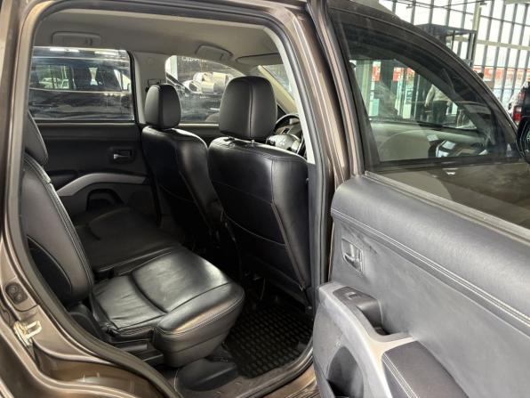 Mitsubishi Outlander II Рестайлинг с пробегом 2010 года, цена 1 062 000 рублей, 280375 км, внедорожник, Автокод Объявления