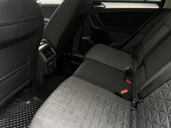 Volkswagen Tiguan II Рестайлинг с пробегом 2021 года, цена 2 399 000 рублей, 216100 км, внедорожник, Автокод Объявления
