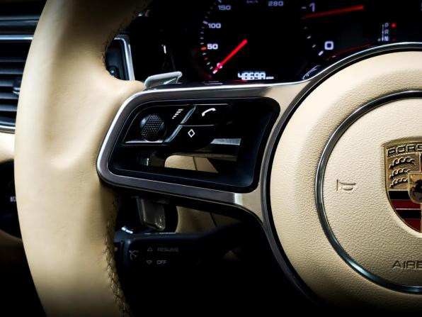 Porsche Macan I с пробегом 2016 года, цена 4 550 000 рублей, 48614 км, внедорожник, Автокод Объявления