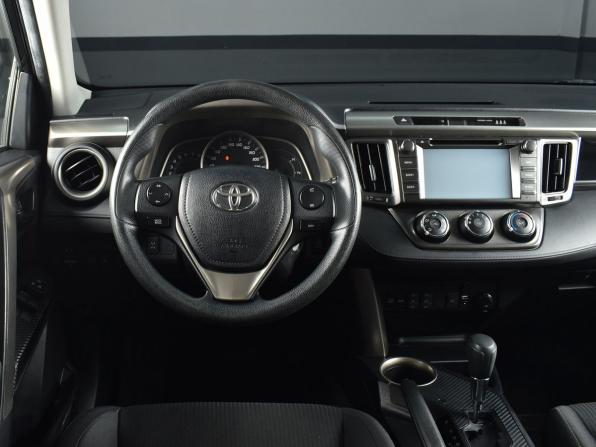 Toyota RAV4 IV (XA40) с пробегом 2013 года, цена 2 099 999 рублей, 93537 км, внедорожник, Автокод Объявления