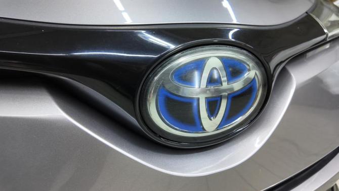 Toyota C-HR I с пробегом 2017 года, цена 1 829 000 рублей, 163730 км, внедорожник, Автокод Объявления