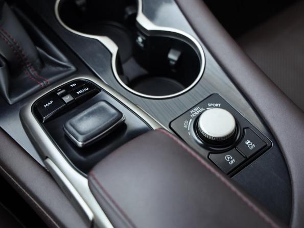 Lexus RX IV с пробегом 2018 года, цена 3 549 000 рублей, 169704 км, внедорожник, Автокод Объявления