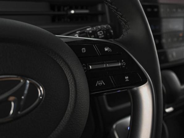 Hyundai Staria I с пробегом 2023 года, цена 5 989 000 рублей, 2033 км, минивэн, Автокод Объявления