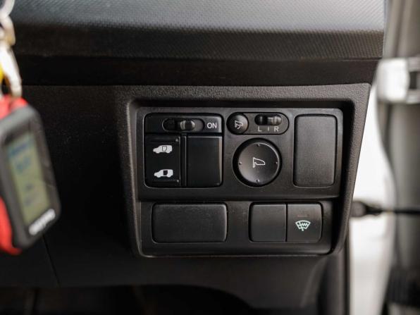 Honda Freed I с пробегом 2011 года, цена 955 000 рублей, 169700 км, компактвэн, Автокод Объявления