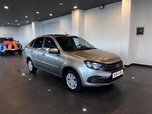 Lada (ВАЗ) Granta I Рестайлинг с пробегом 2019 года, цена 888 000 рублей, 75697 км, лифтбек, Автокод Объявления