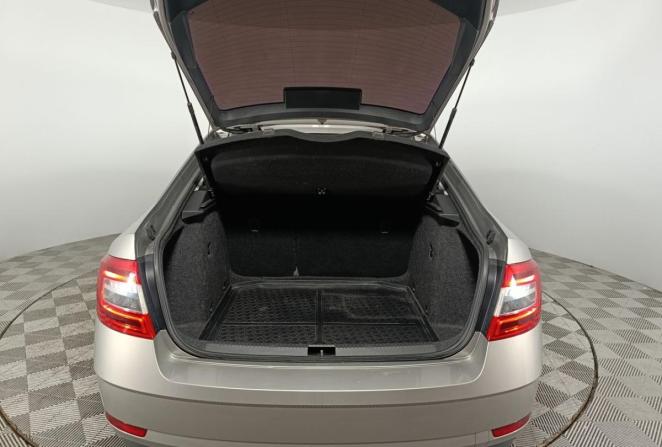 Skoda Octavia III (A7) Рестайлинг с пробегом 2019 года, цена 1 890 000 рублей, 110435 км, лифтбек, Автокод Объявления