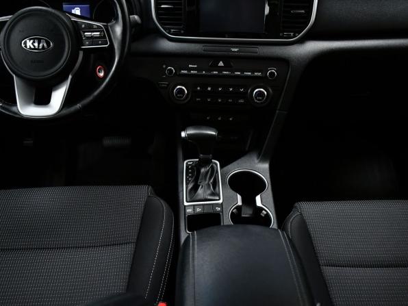 Kia Sportage IV Рестайлинг с пробегом 2018 года, цена 2 147 000 рублей, 113700 км, внедорожник, Автокод Объявления