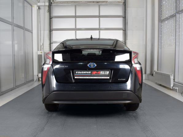Toyota Prius IV (XW50) с пробегом 2018 года, цена 1 799 995 рублей, 158858 км, лифтбек, Автокод Объявления