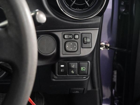 Toyota Aqua I Рестайлинг 2 с пробегом 2019 года, цена 1 120 300 рублей, 117604 км, хэтчбек, Автокод Объявления