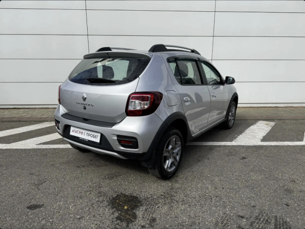 Renault Sandero II Рестайлинг с пробегом 2020 года, цена 1 260 000 рублей, 87518 км, хэтчбек, Автокод Объявления
