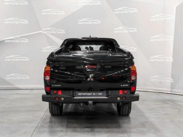 Mitsubishi L200 IV Рестайлинг с пробегом 2013 года, цена 2 050 000 рублей, 189251 км, пикап, Автокод Объявления
