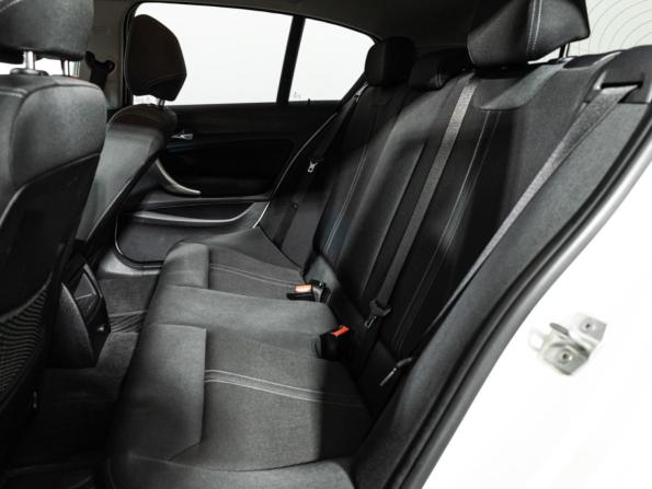 BMW 1 серии II (F20/F21) Рестайлинг 2 с пробегом 2017 года, цена 1 790 000 рублей, 98200 км, хэтчбек, Автокод Объявления