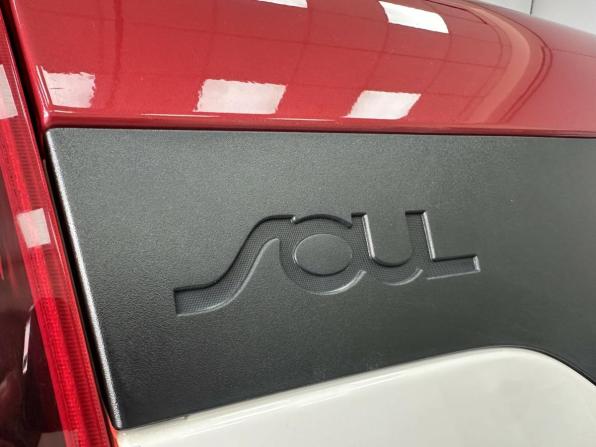 Kia Soul III Рестайлинг с пробегом 2022 года, цена 2 275 000 рублей, 49730 км, хэтчбек, Автокод Объявления