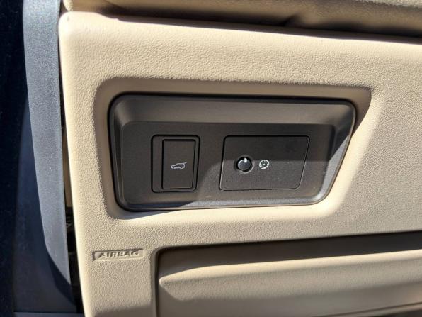 Land Rover Range Rover Evoque I Рестайлинг с пробегом 2016 года, цена 2 235 000 рублей, 155003 км, внедорожник, Автокод Объявления
