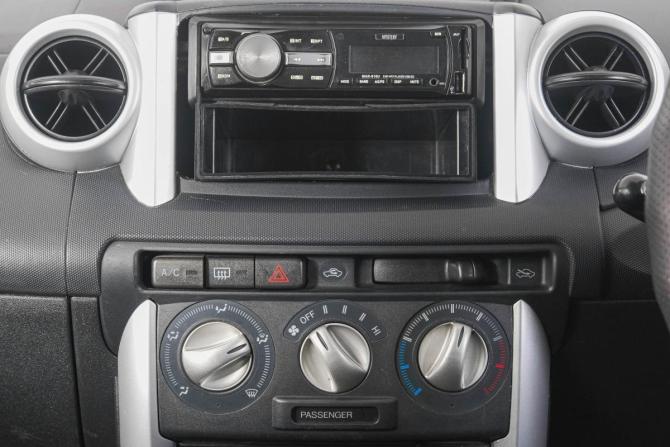 Toyota Ist I с пробегом 2003 года, цена 529 000 рублей, 228600 км, хэтчбек, Автокод Объявления