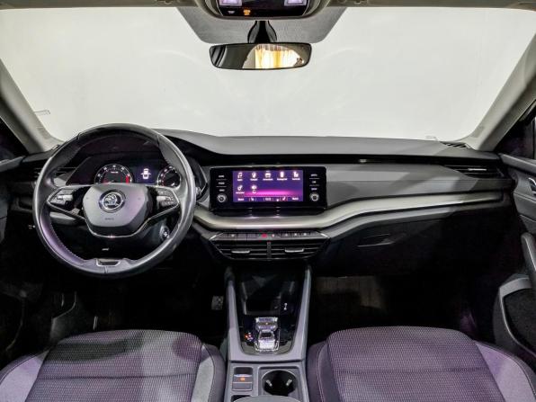 Skoda Octavia IV (A8) с пробегом 2021 года, цена 2 450 000 рублей, 79688 км, лифтбек, Автокод Объявления