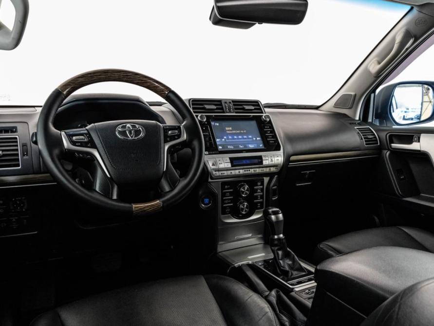 Toyota Land Cruiser Prado 150 Series Рестайлинг 2 Санкт-Петербург  - изображение 17