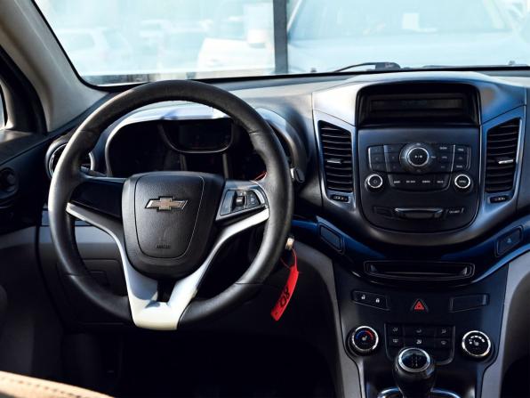 Chevrolet Orlando I с пробегом 2012 года, цена 915 000 рублей, 293126 км, компактвэн, Автокод Объявления