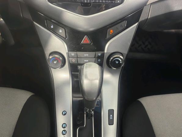 Chevrolet Cruze I Рестайлинг с пробегом 2012 года, цена 679 000 рублей, 180000 км, хэтчбек, Автокод Объявления
