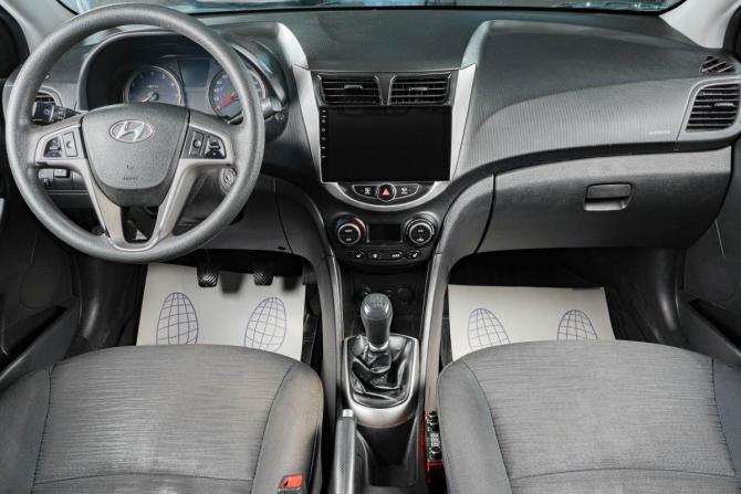 Hyundai Solaris I Рестайлинг с пробегом 2016 года, цена 1 179 000 рублей, 178000 км, седан, Автокод Объявления