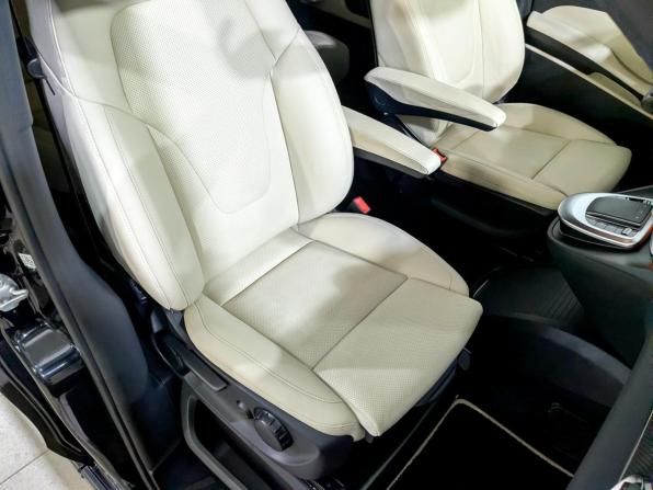 Mercedes-Benz V-Класс III (W447) Рестайлинг с пробегом 2023 года, цена 9 200 000 рублей, 72885 км, минивэн, Автокод Объявления