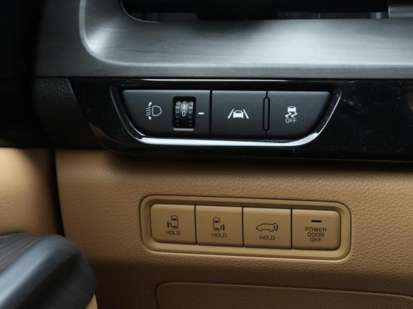 Kia Carnival IV с пробегом 2020 года, цена 3 680 000 рублей, 117000 км, минивэн, Автокод Объявления