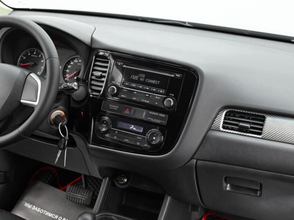 Mitsubishi Outlander III с пробегом 2013 года, цена 1 149 000 рублей, 168000 км, внедорожник, Автокод Объявления