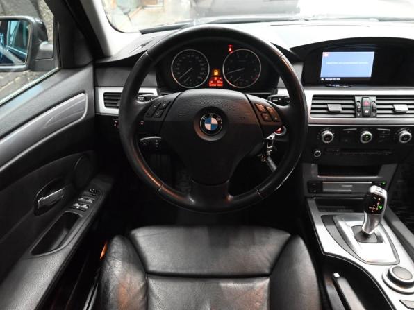 BMW 5 серии V (E60/E61) Рестайлинг с пробегом 2007 года, цена 1 325 000 рублей, 237132 км, седан, Автокод Объявления